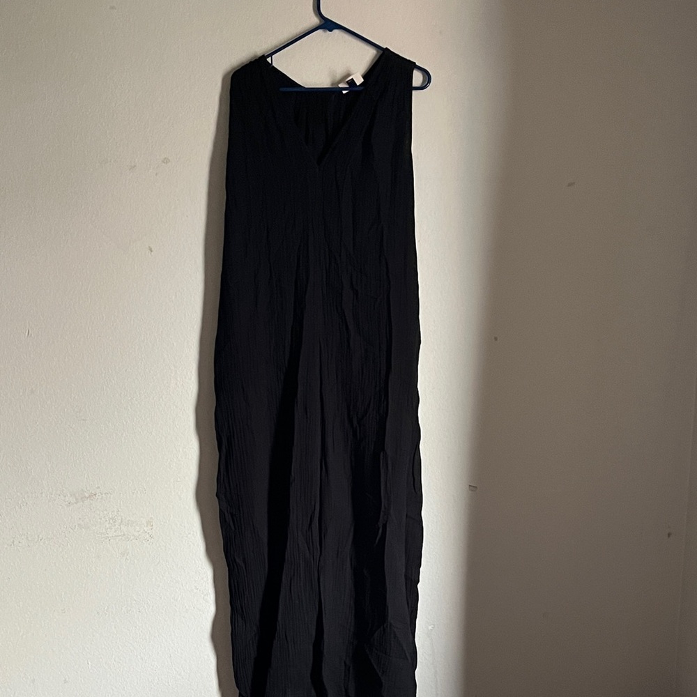 Black Sleeveless pantsuit